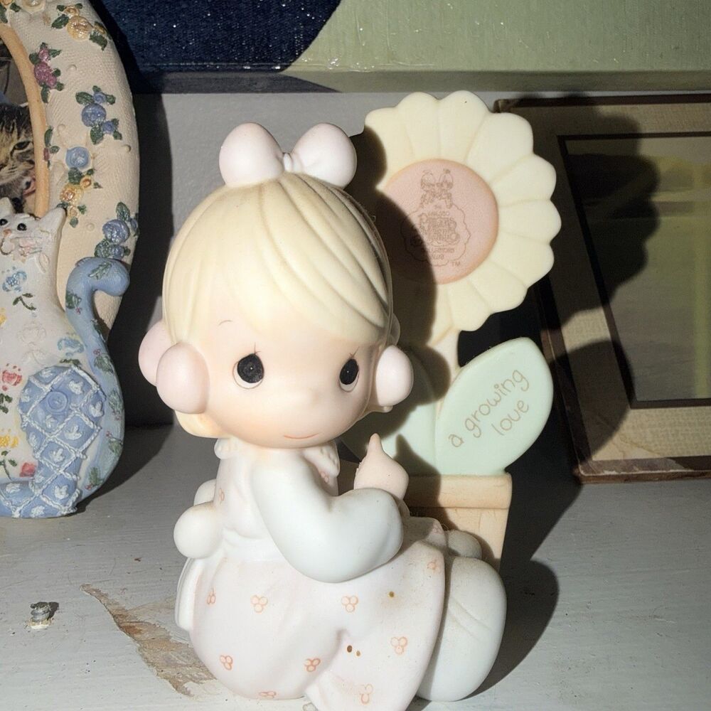 Precious Moments Figurine A Growing Love